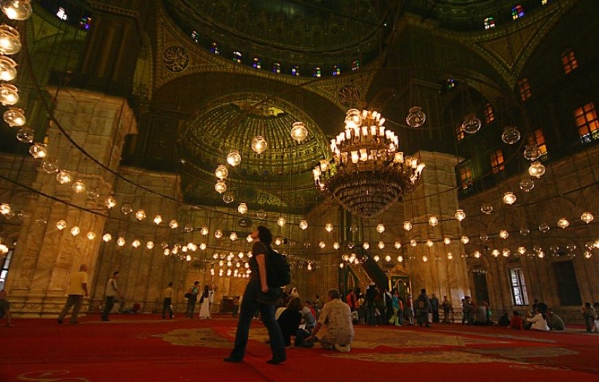 Transport to Egyptian Museum and Old Cairo and Citadel 8 hours