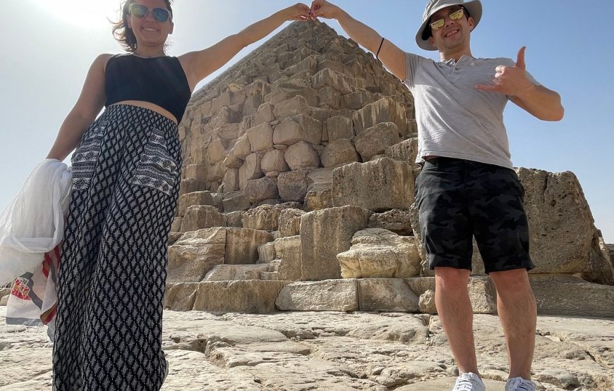 Transport to half day Giza Pyramids & Sphinx 4 hours