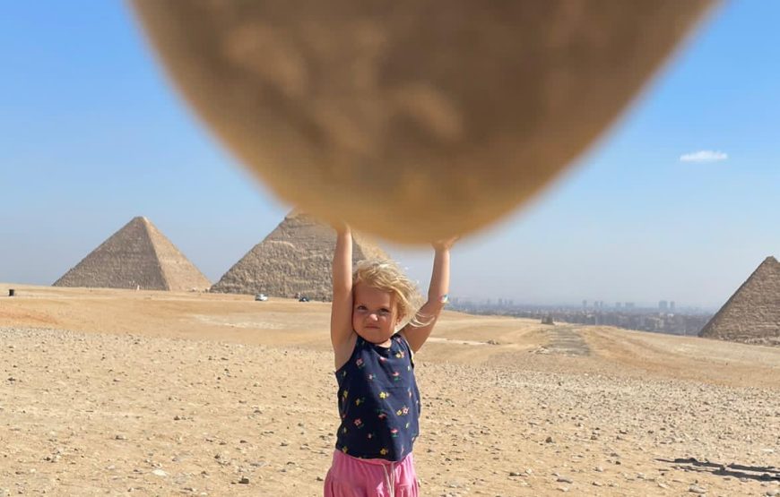 Giza pyramids and Egyptian museum and Khan Bazaar day tour (Car + Guide)