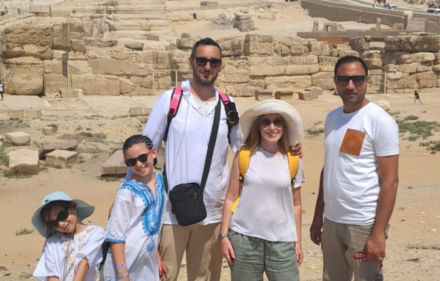 Half day Giza pyramids & sphinx (Car + Guide)