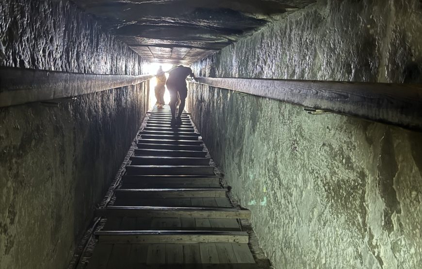 Sakkara Memphis Dahshour Day tour (Car + Guide)