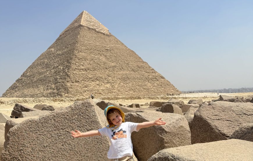 Half day Giza pyramids & sphinx (Car + Guide)