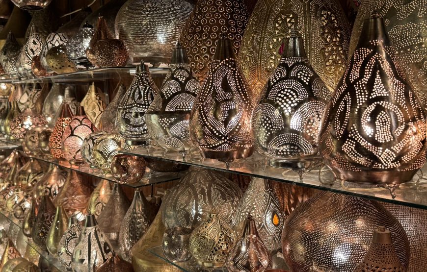 Giza pyramids and Egyptian museum and Khan Bazaar day tour (Car + Guide)