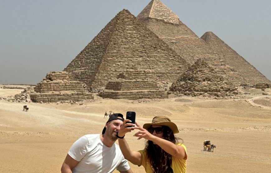 Giza pyramids and Egyptian museum and Khan Bazaar day tour (Car + Guide)