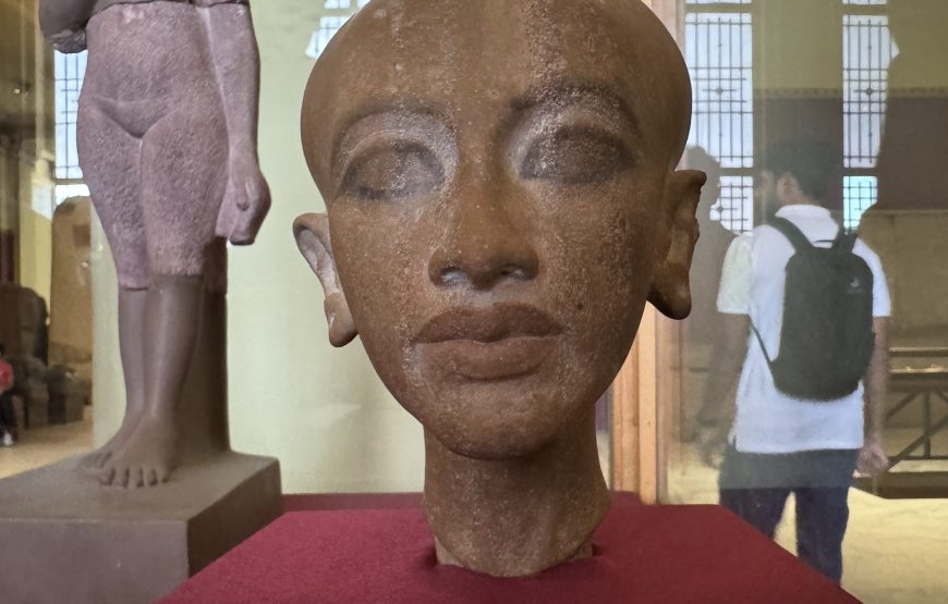 Giza pyramids and Egyptian museum and Khan Bazaar day tour (Car + Guide)