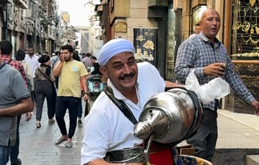 Khan El Khalil Bazaar and EL Moez Street Half Day (Car + Guide)
