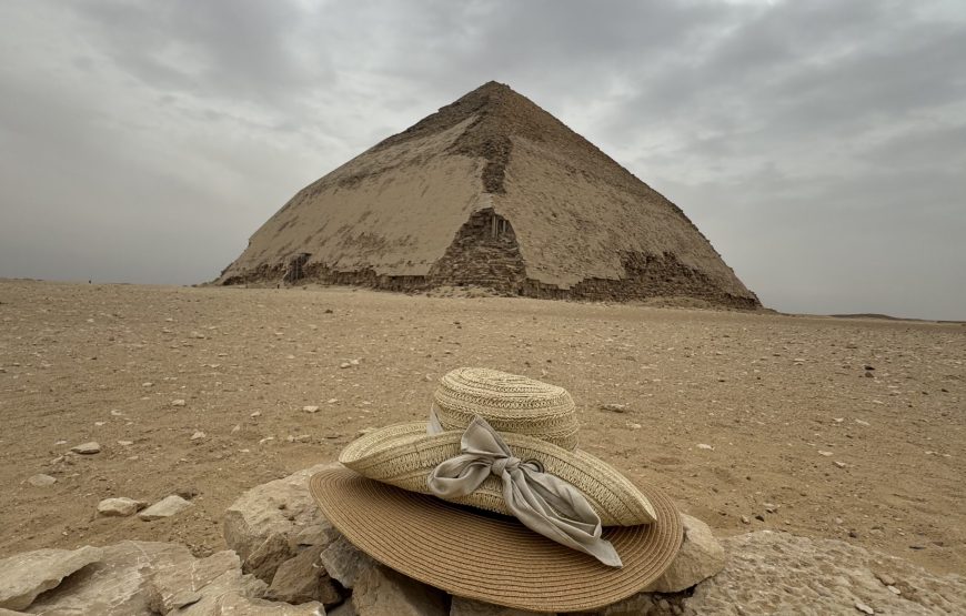 Sakkara Memphis Dahshour Day tour (Car + Guide)