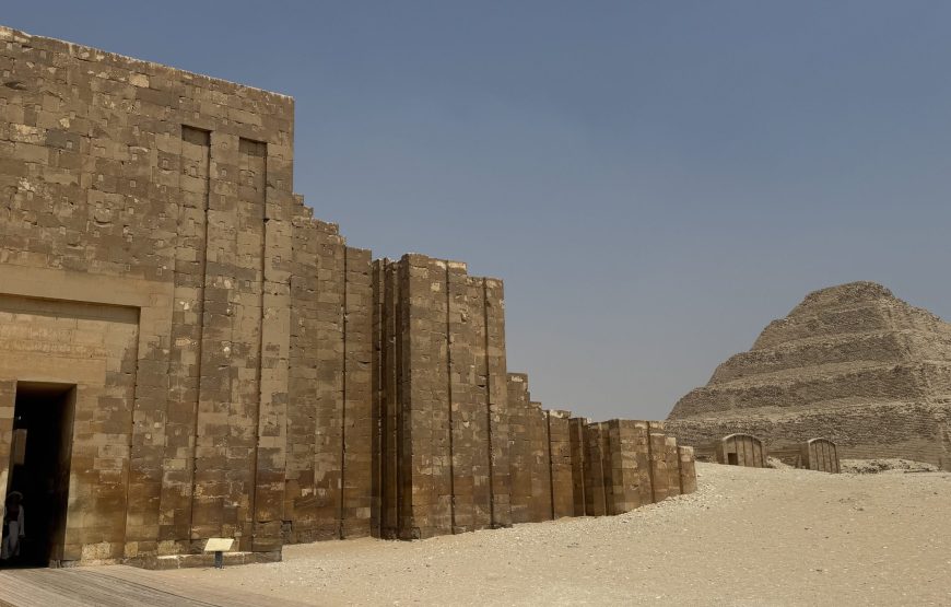 Sakkara Memphis Dahshour Day tour (Car + Guide)