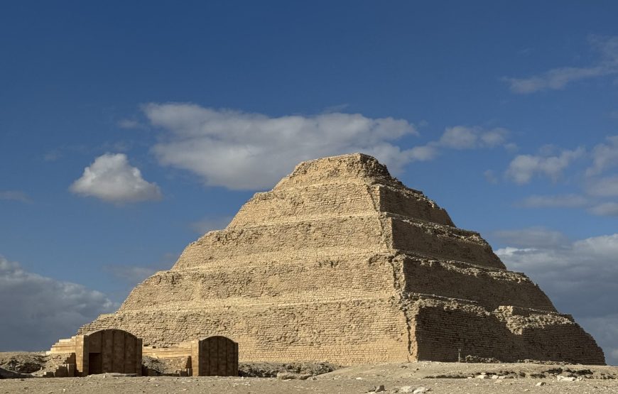 Sakkara Memphis Dahshour Day tour (Car + Guide)