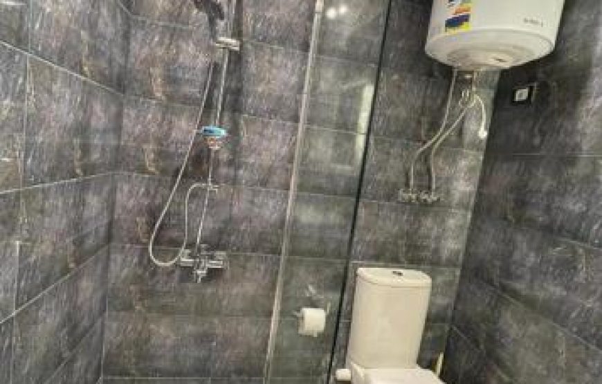 Queen Room with Spa Bath