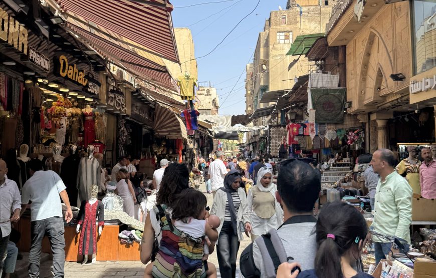 Khan El Khalil Bazaar and EL Moez Street Half Day (Car + Guide)