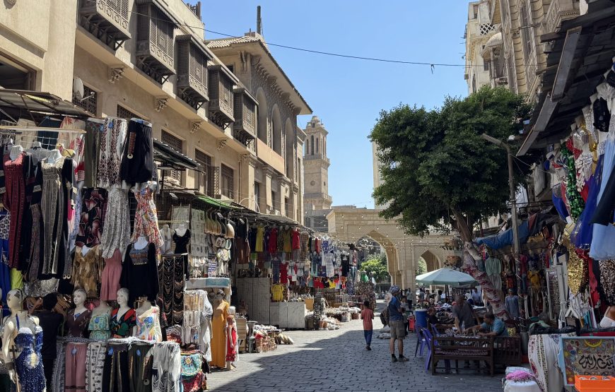 Khan El Khalil Bazaar and EL Moez Street Half Day (Car + Guide)