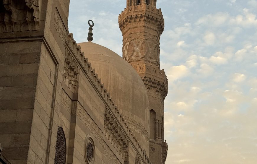 Khan El Khalil Bazaar and EL Moez Street Half Day (Car + Guide)