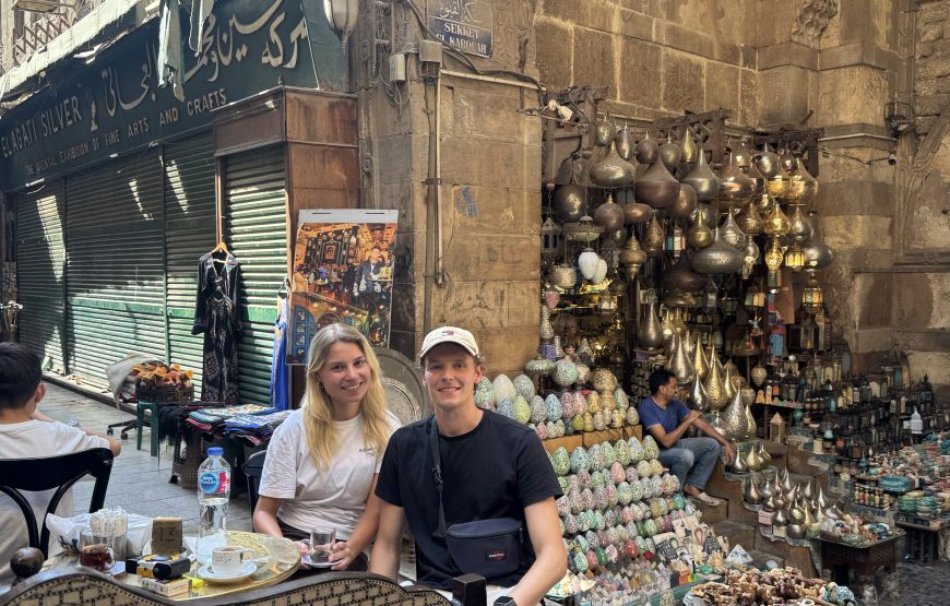 Khan El Khalil Bazaar and EL Moez Street Half Day (Car + Guide)