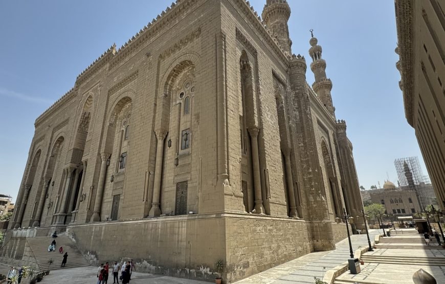 Egyptian Museum and Citadel and old Cairo (Car + Guide)